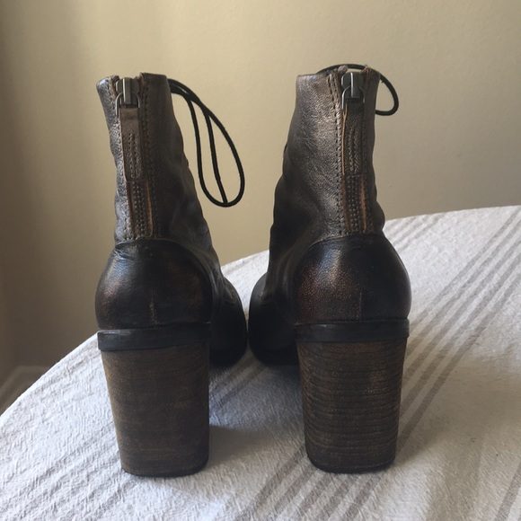 Woman’s Bacio 61 boots - Picture 3 of 7